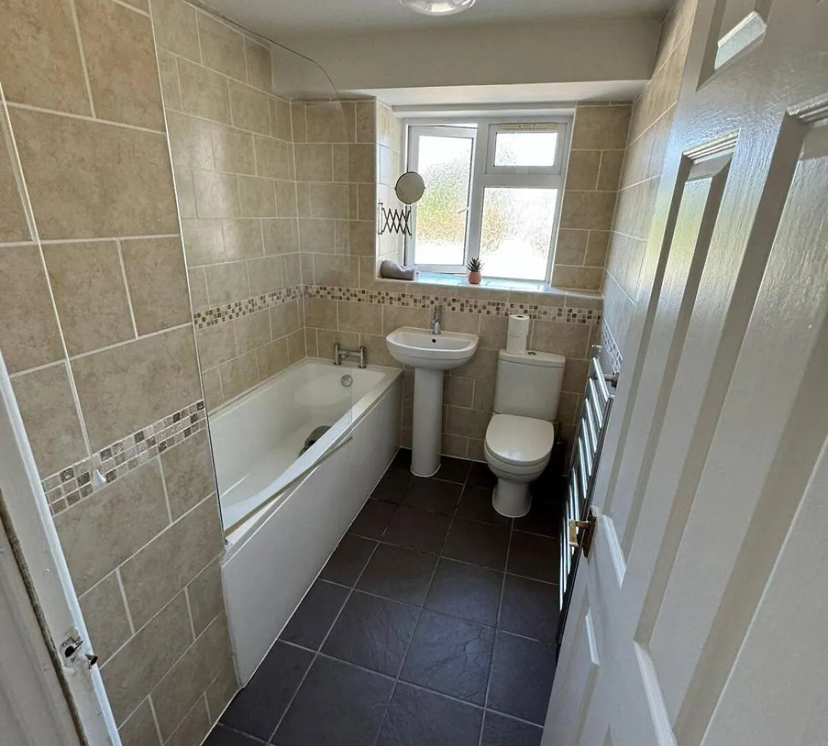 Apartman Trendy Sea View 2 Bedroom Sleeps 6 - Free Parking Bournemouth Egyesült Királyság